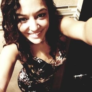 Meet your Posher, Dayanara